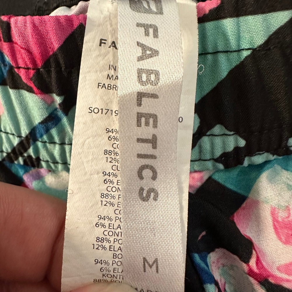 Fabletics Eloise Side Zip Pocket Unlined Athletic Shorts | Geometric Floral - Picture 12 of 12
